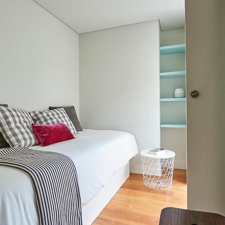 Modern Apartment Bica Dos Olhos Lisbon Room photo