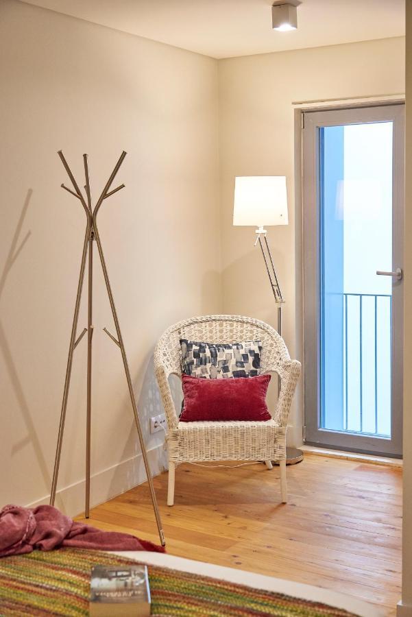 Modern Apartment Bica Dos Olhos Lisbon Room photo