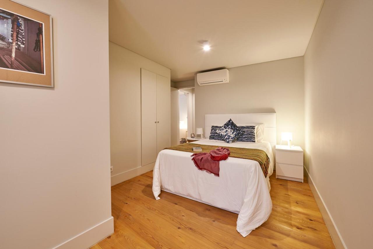 Modern Apartment Bica Dos Olhos Lisbon Room photo